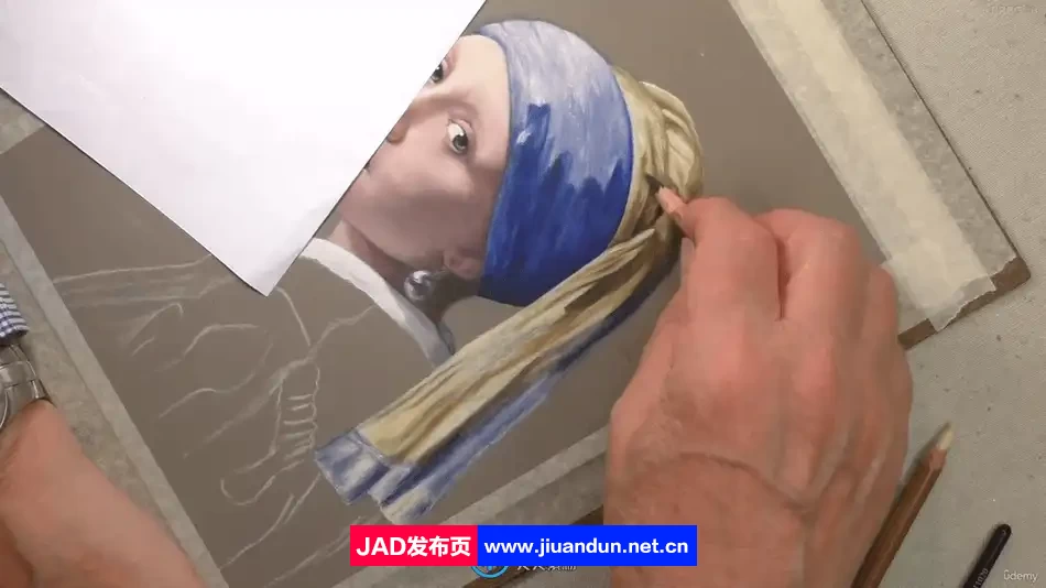 戴珍珠耳环的女孩粉彩铅笔绘画视频教程 CG 第8张