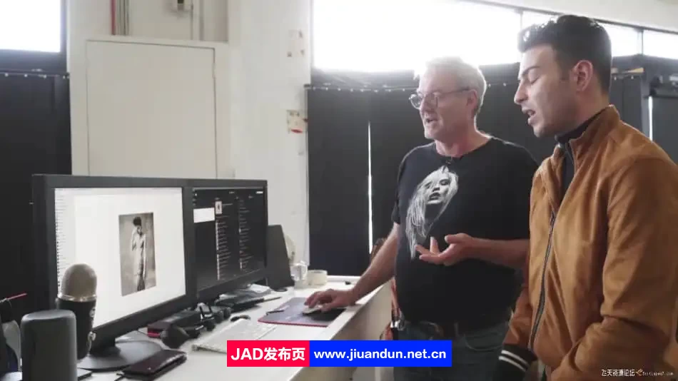 摄影师Peter Coulson与造型师合作棚拍摆姿布光教程-中英字幕 摄影 第2张