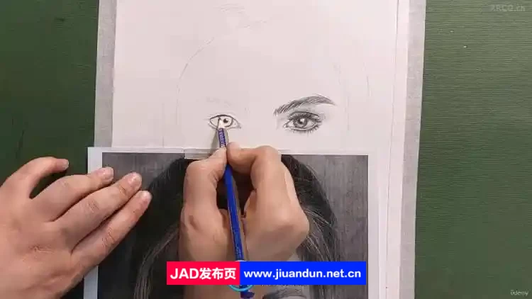 逼真人物肖像炭笔铅笔手绘素描实例训练视频教程 CG 第7张